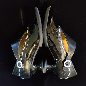Fluevog Enneagram Achievers (Black Patent)